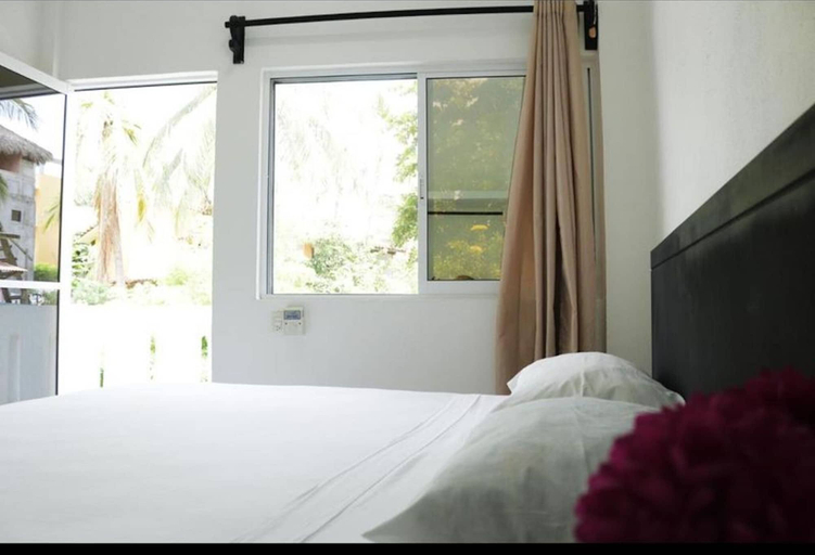 Room 4, Room-private Room With King Size bed num, Dist. Pochutla