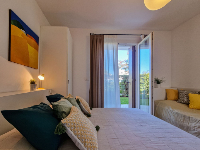 Room 3, Elegant Flat With Pool and Solarium for six, Venezia