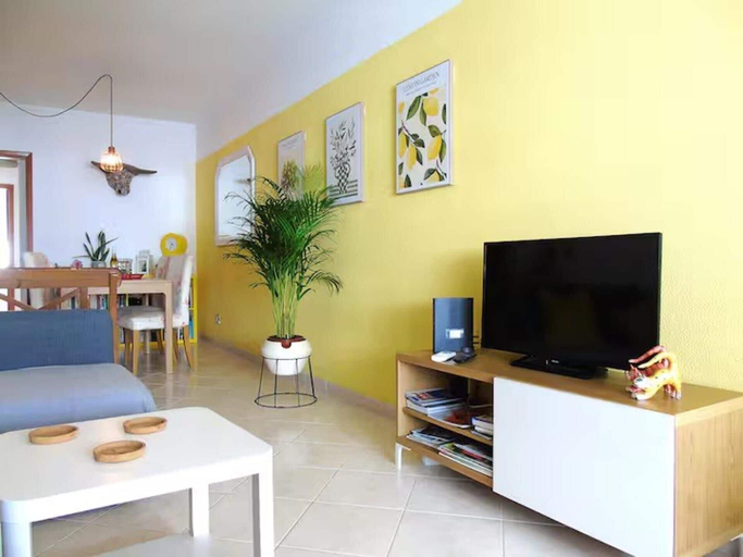 Living area 2, 2 bed - Sleeps 4 - Balcony - City Centre, Faro