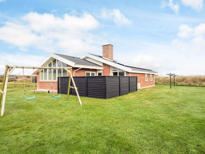 View 2, 4 star holiday home in Harboøre, Lemvig