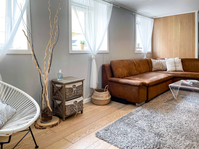 Others 2, BnB Apartment 1 Nice & Cozy"central 2 Rooms by Berti, Stavanger