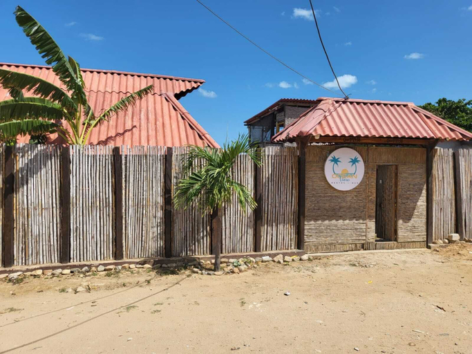 Exterior & Views 2, Ocean View, Manaure