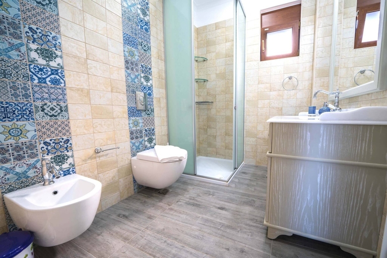 Bathroom 3, Karyo Villa,- 4bd, 3min On Foot From The Beach!, Crete
