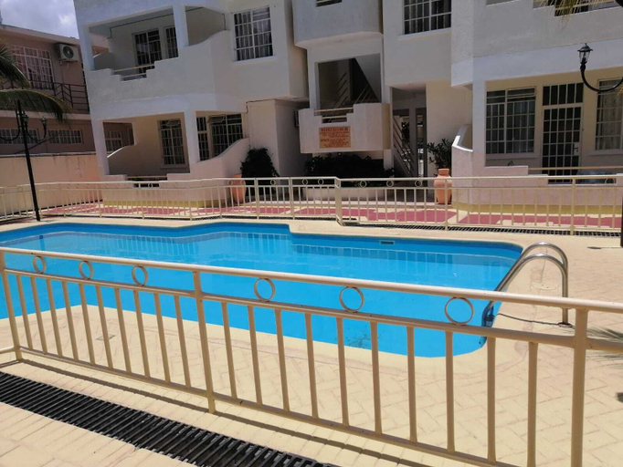 Others 2, Room-roommate for Rent in Flic en Flac, Black River