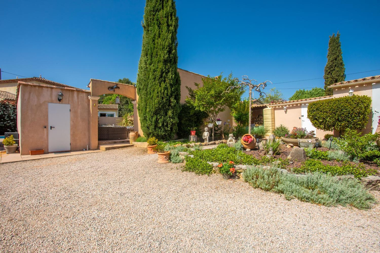 Others 4, Villa Chrisama, Var