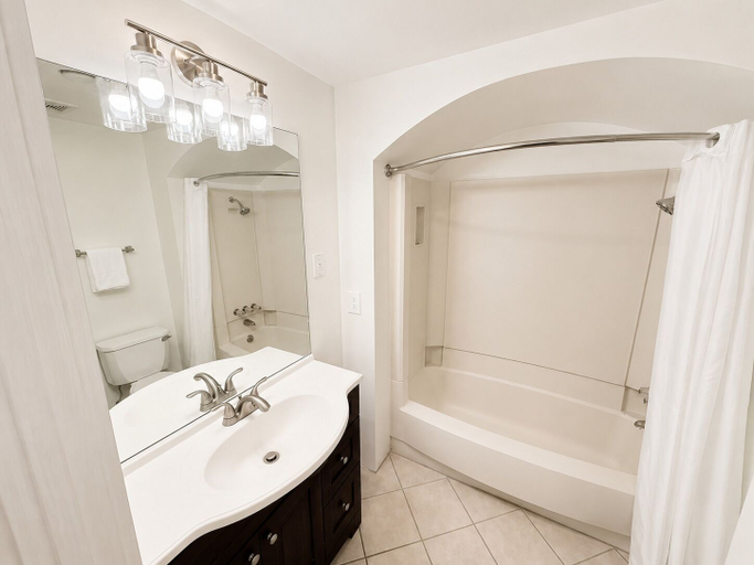 Bathroom 3, Mykonos Desert Suites, Riverside