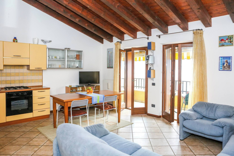 Interior 4, Flat Lake Garda With Very Panoramic View, Verona