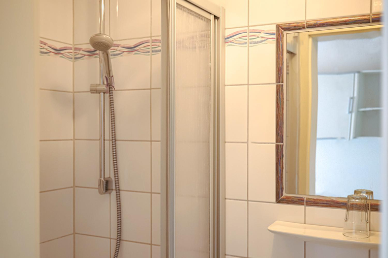 Bathroom 3, Hotel Garni Vitamari, Lindau (Bodensee)