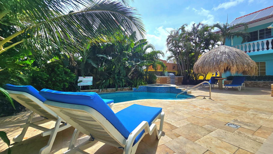 Pool 2, Adorable 1-bedroom Apartment 3 km From Eagle Beach