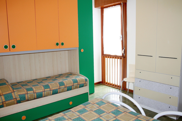 Room 5, Equipped Flat With Garden and Pool, Udine
