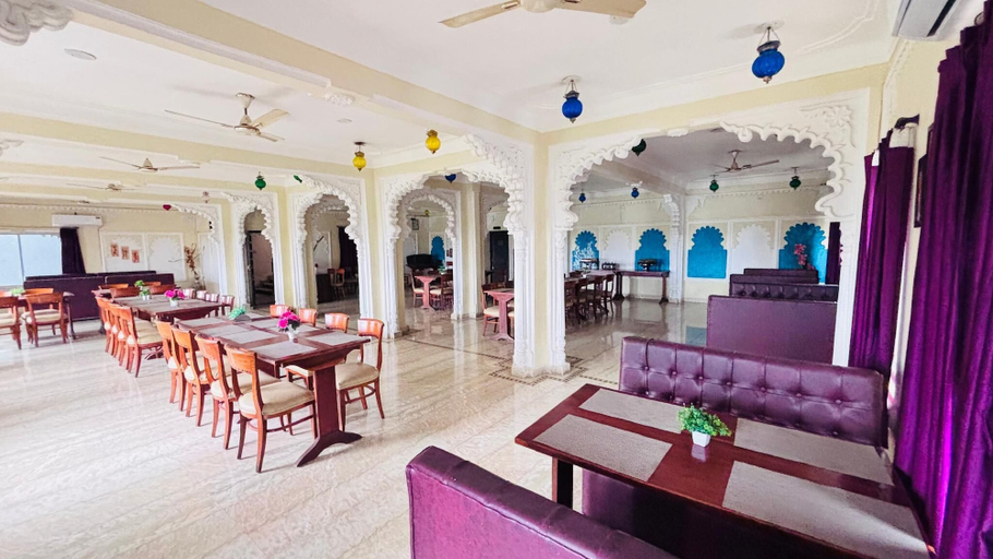 Food & Drinks, Moti Mahal Muroli, Udaipur