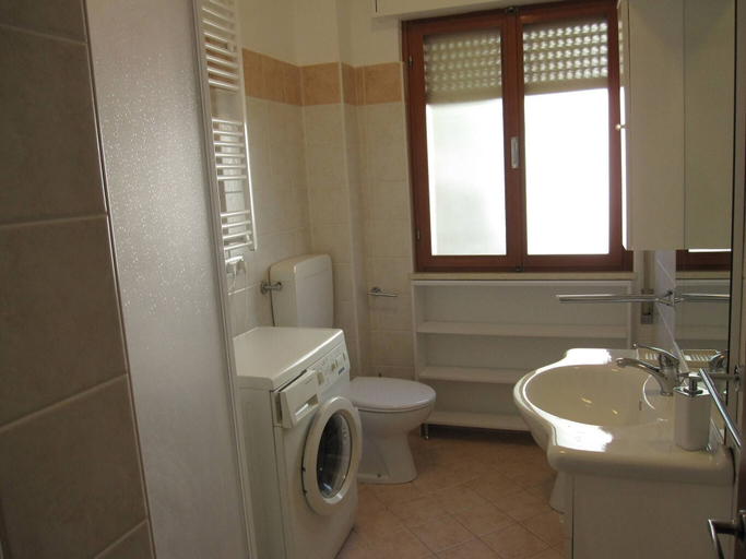 Bathroom 3, Amazing Apartment With Seaview Terrace, Gorizia