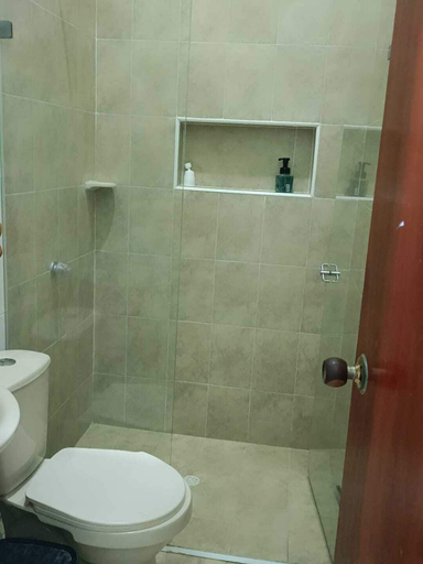 Bathroom 3, Charming 3-bedroom Apartment in Santiago de Tolú, Colombia, Tolú
