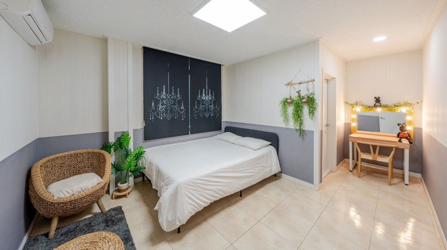 Room 2, Gapyeong Dubai Pool Villa, Gapyeong
