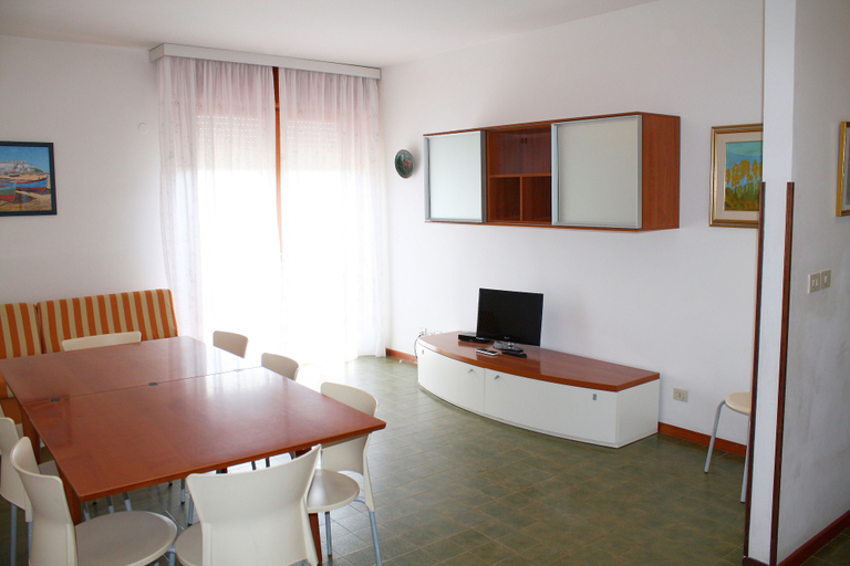 Living room, Equipped Flat With Garden and Pool, Udine