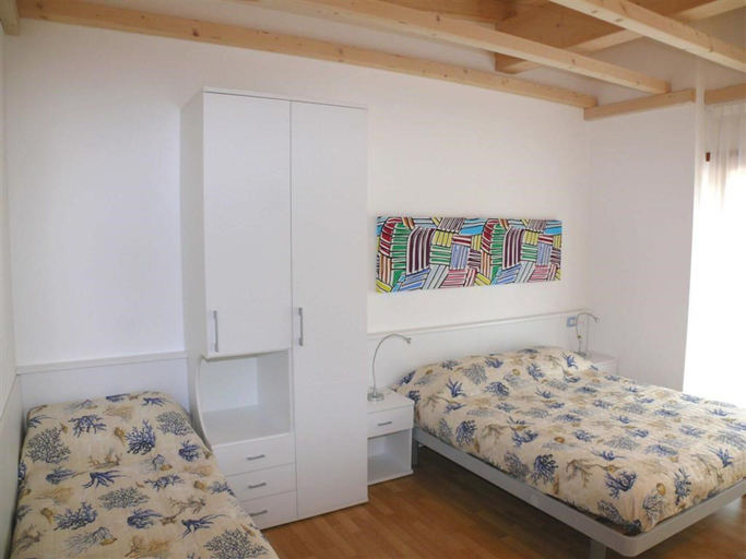Room 5, Quiet Townhouse a Stone's Throw From the Beach, Venezia