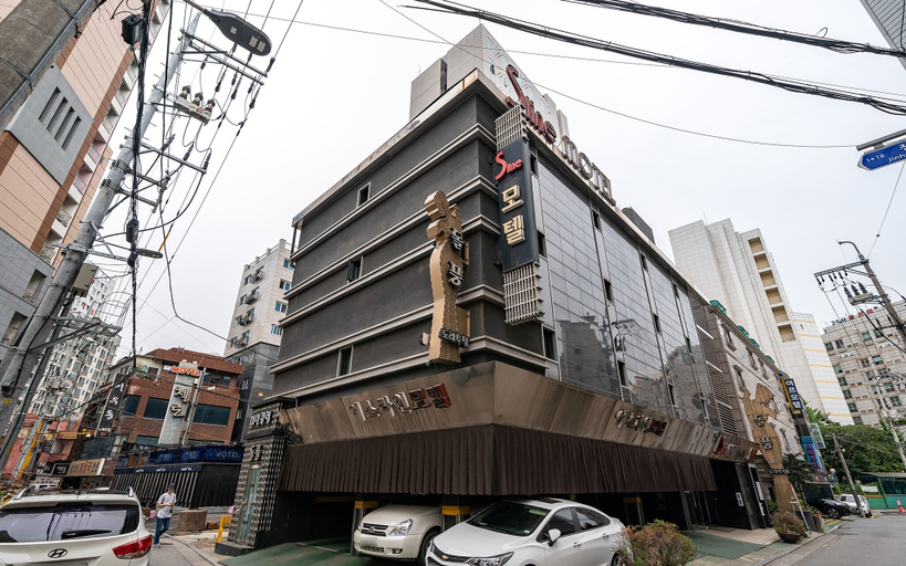 Exterior & Views 1, Gildong S Line, Gandong