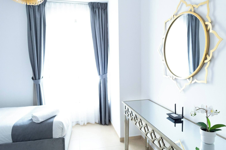 Room 3, Deluxe Furnished 2br On Jbr With Balcony, Dubai