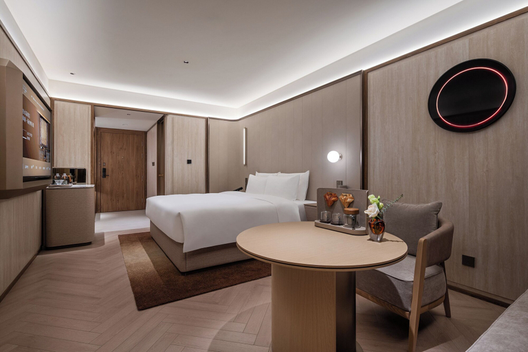 Room 3, Crystal Hotel Qingdao Badaguan, Qingdao