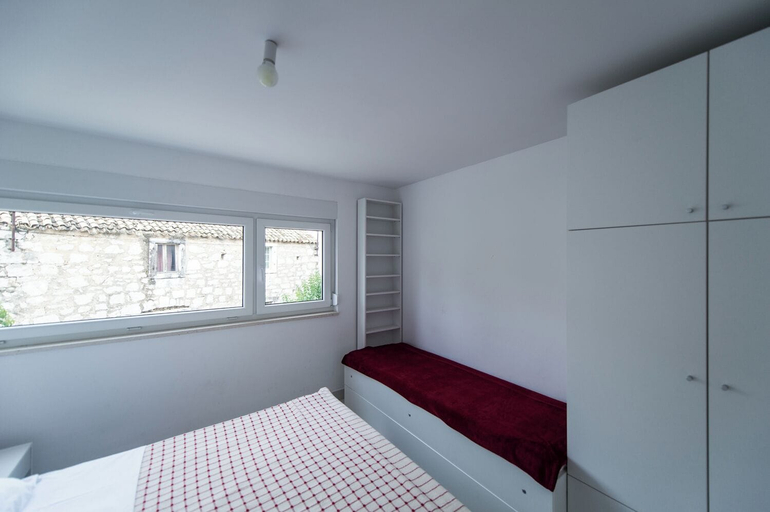 Bedroom 3, No5 One Bedroom Apartment, Pakoštane