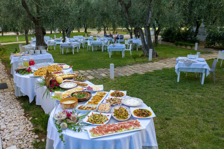 Food & Drinks 5, Ferienwohnung "ulivo" mit Pool und Privatstrand -1, Foggia