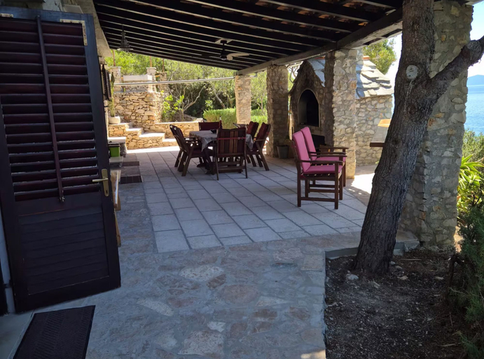 Terrace/patio 3, Robinson House Roko, Selca