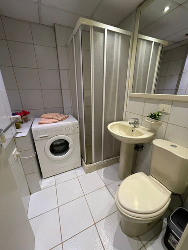 Laundry, Loft in Siwar-zouk- 2 Minutes From Hotel Le Royal-dbayeh- by car, Kasrouane