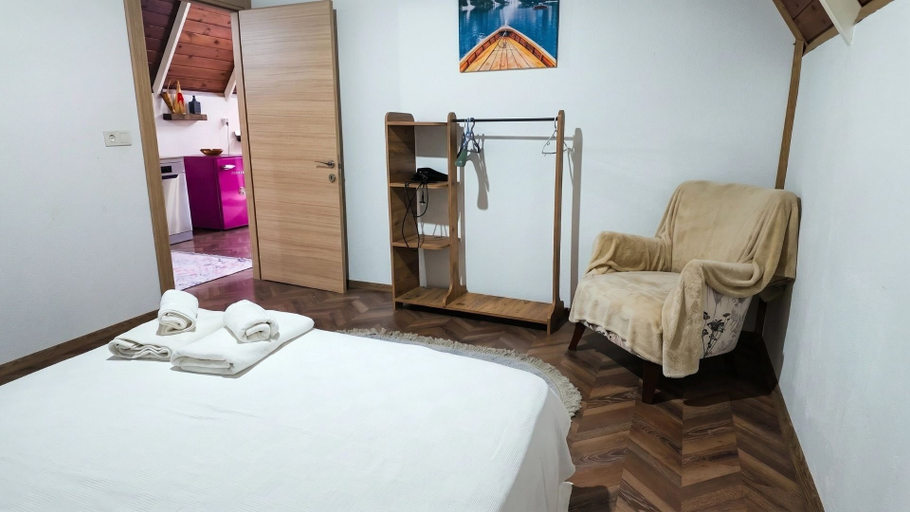 Bedroom 2, Maşukiye Pink House Bungalow, Kartepe
