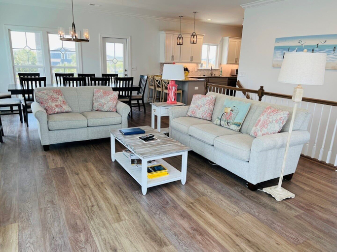 Living area 4, Salty Forever / 105 Shell Drive 4 Bedroom Home, Brunswick