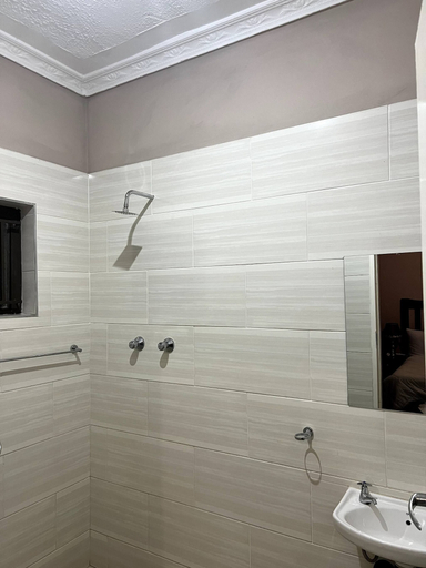Bathroom 5, Room-lulu Guest Lodge, Low-density Subur, Hwange