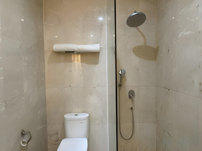 bathroom 4