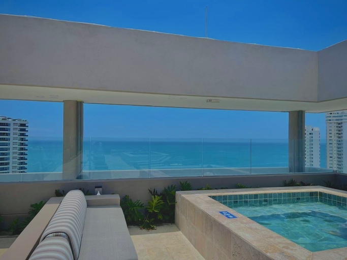 Pool 2, Perfect Getaway New Apartment Minutes From the Sea, Santa Marta (Dist. Esp.)