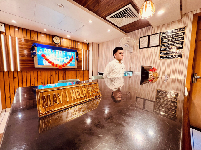 Concierge desk, THE KING HAWK Nearby GOLDEN TEMPLE, Amritsar