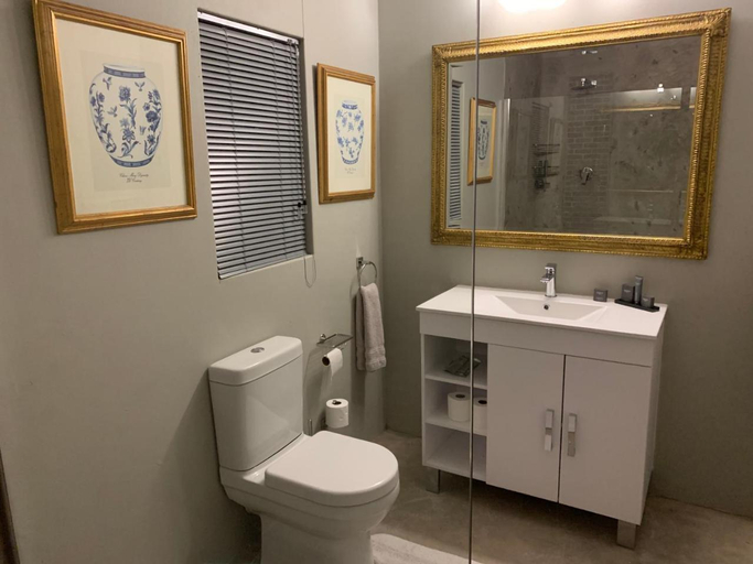 Bathroom 4, Cavalo Guesthouse & Equestrian Estate, eThekwini