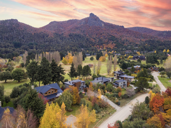 Exterior 5, Alhue - Casa en el Golf, Bariloche