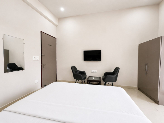 Room 2, Hotel Blue Fern, Gautam Buddha Nagar