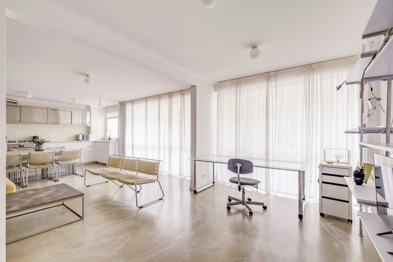 Interior 5, Modern 1bdr/2p Flat With a Balcony - Menilmontant, Paris
