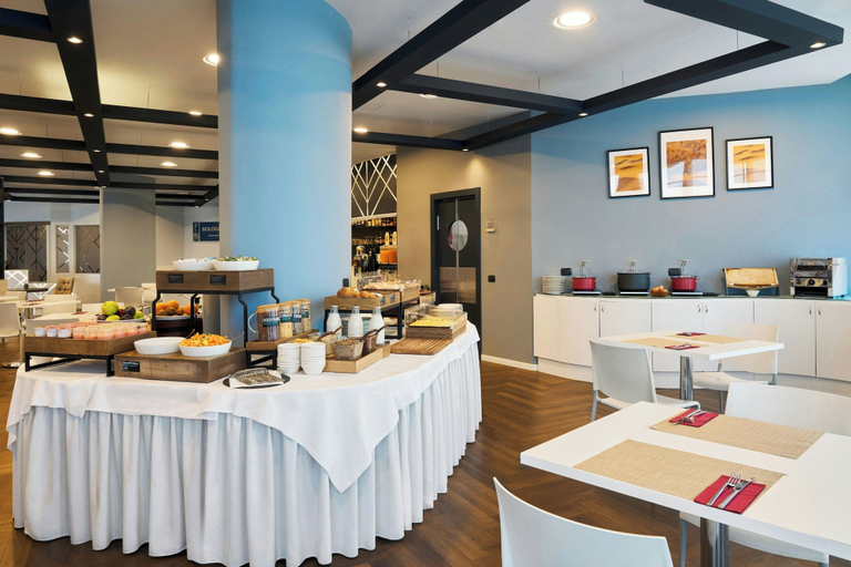Food & Drinks 5, Four Points Flex by Sheraton Bologna Airport, Bologna
