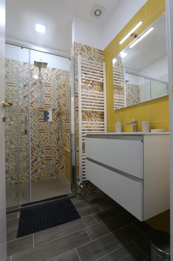 Bathroom 3, B&B Ex Albergo Centrale, Chieti