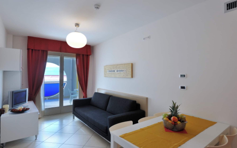 Living area, Flat With a Spacious Sunny Terrace - Beahost, Venezia