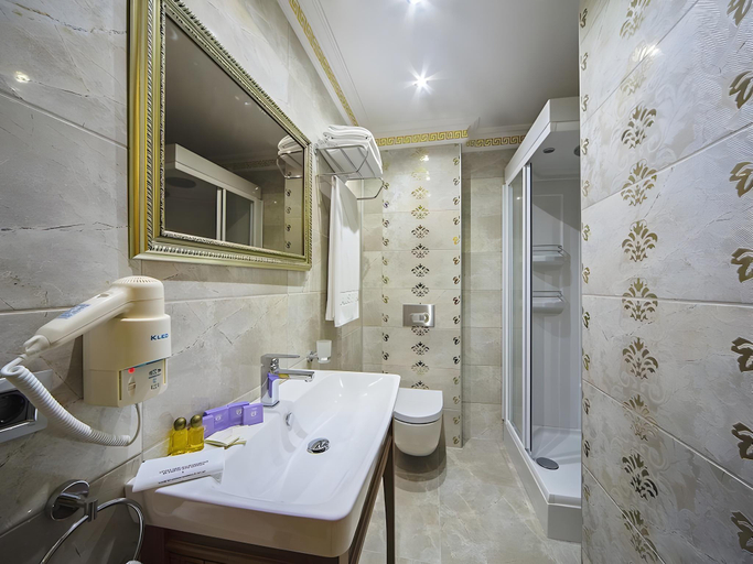 Bathroom 5, Lausos Palace Hotel, Beşiktaş