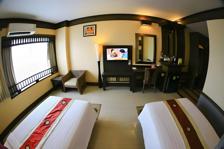 Bedroom 3, Ruean Phae Royal Park Hotel, Muang Phitsanulok