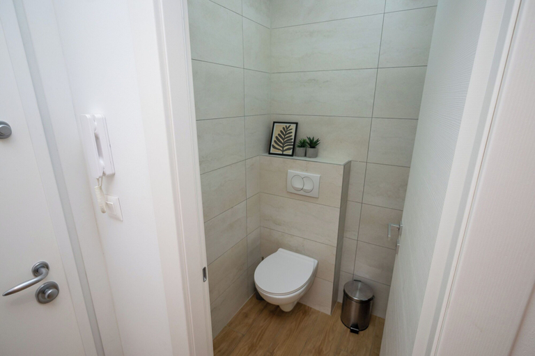 Bathroom 2, Apartment Zoya Delmar, Pula