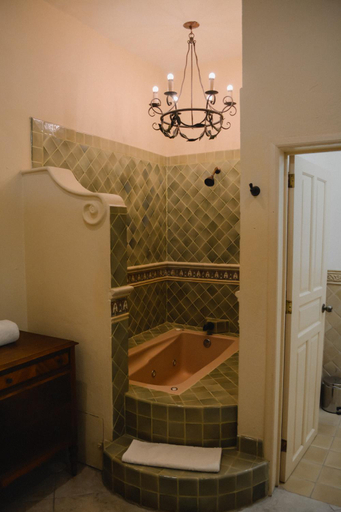 Bathroom 4, Hotel Casa Las Palmas, Allende