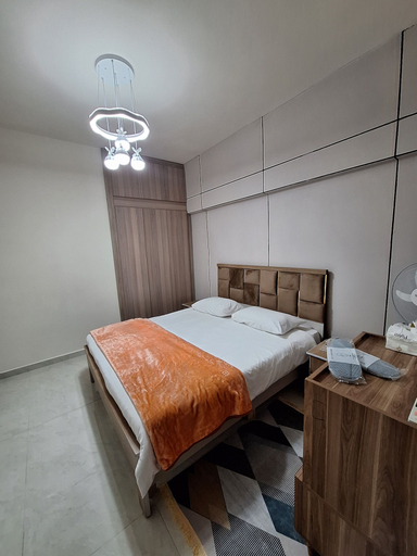 Room 5, Charming 2-bedroom Apartment in Hamra, Beirut, Beirut