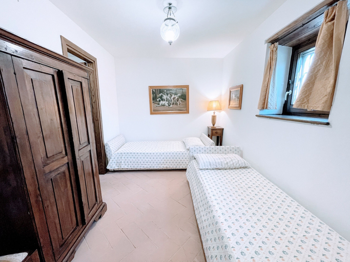 Bedroom 3, Torretta Sleeps 5 With Pool and Exclusive Gardens Plus Private Verandah, Perugia