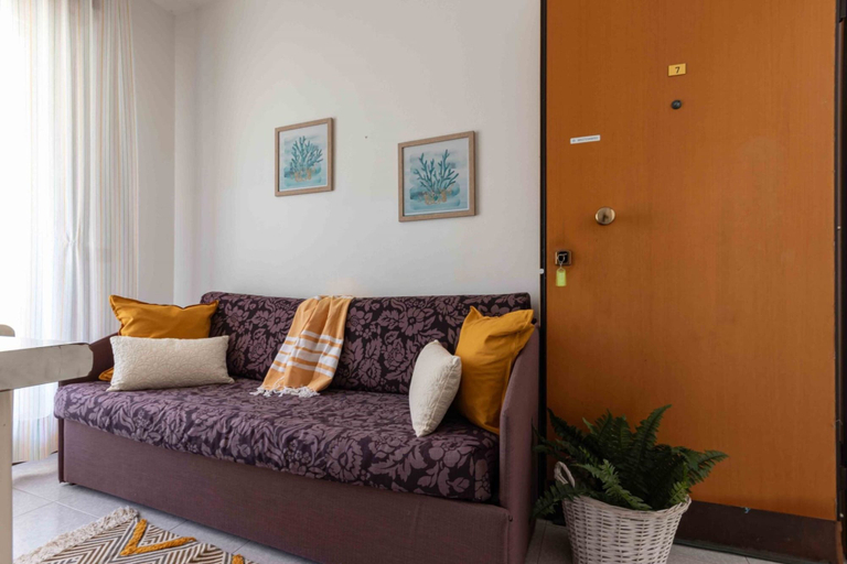 Living area 4, Modern Apartment Close to the Beach-beahost, Venezia