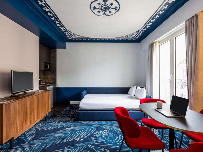 Bedroom 2, Aparthotel Adagio Paris Haussmann, Paris