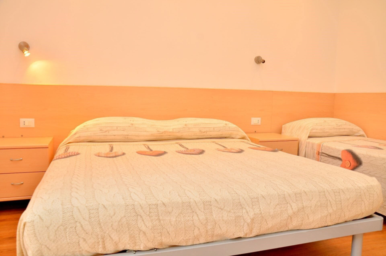 Others 2, Elegant Villa Near the Beach-beahost, Venezia
