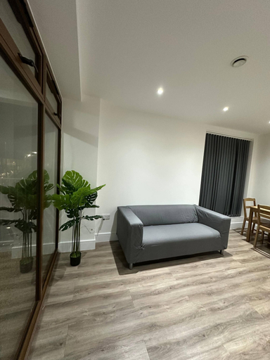 Living area 2, London 1 bed Luxe Flat Ilford Beautiful, London